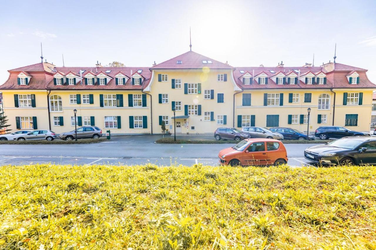 Apartments Vila Golf - Flucher Turizem Рогашка-Слатіна Екстер'єр фото